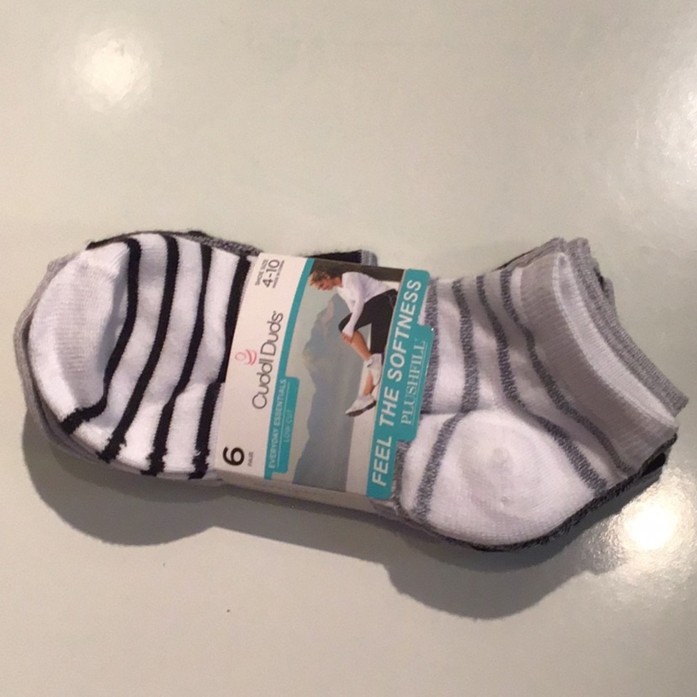 Cuddl Duds Low Cut Socks-6 Pair Black